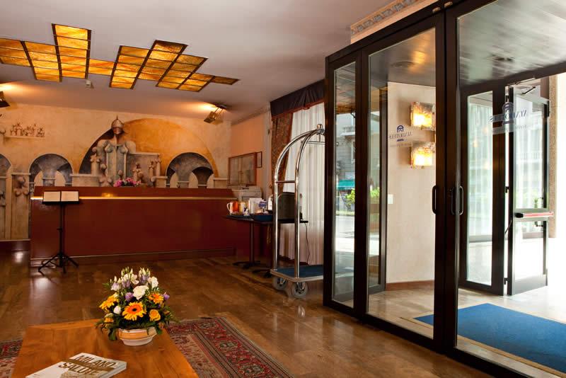 Unaway Hotel & Residence Linea Uno Milano Bagian luar foto