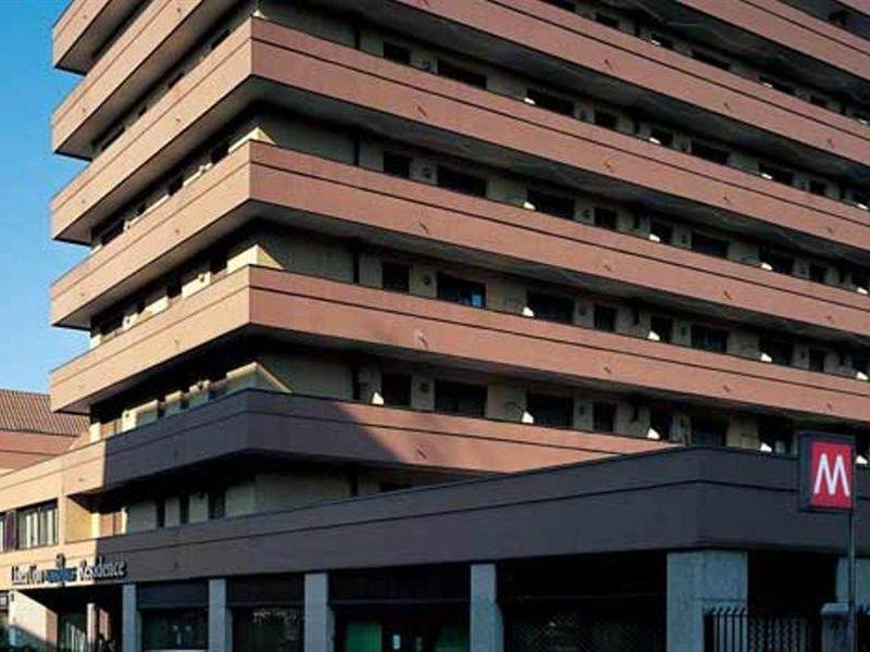 Unaway Hotel & Residence Linea Uno Milano Bagian luar foto