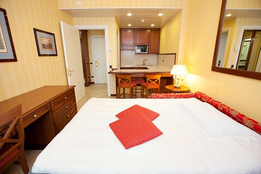 Unaway Hotel & Residence Linea Uno Milano Bagian luar foto