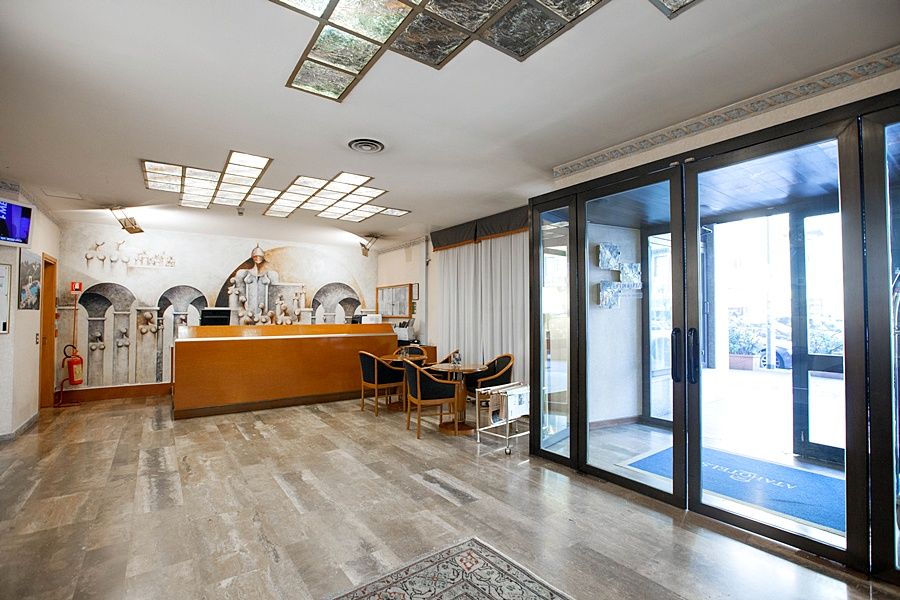 Unaway Hotel & Residence Linea Uno Milano Bagian luar foto