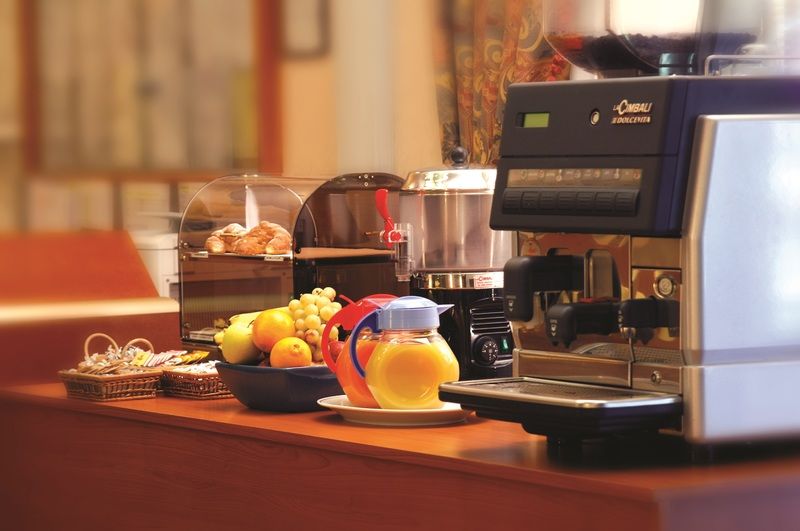 Unaway Hotel & Residence Linea Uno Milano Bagian luar foto