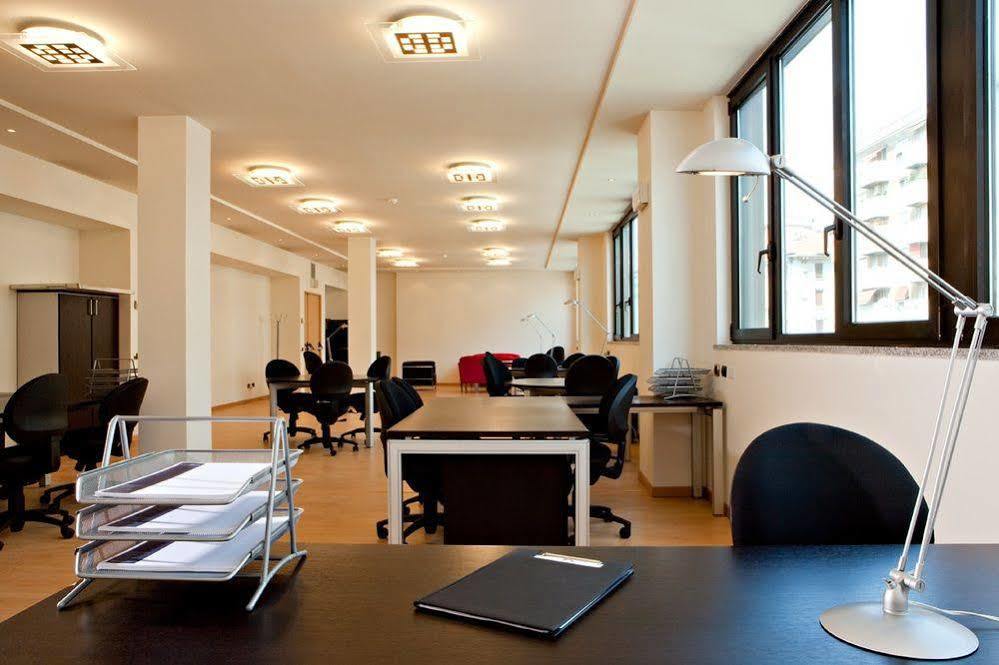 Unaway Hotel & Residence Linea Uno Milano Bisnis foto