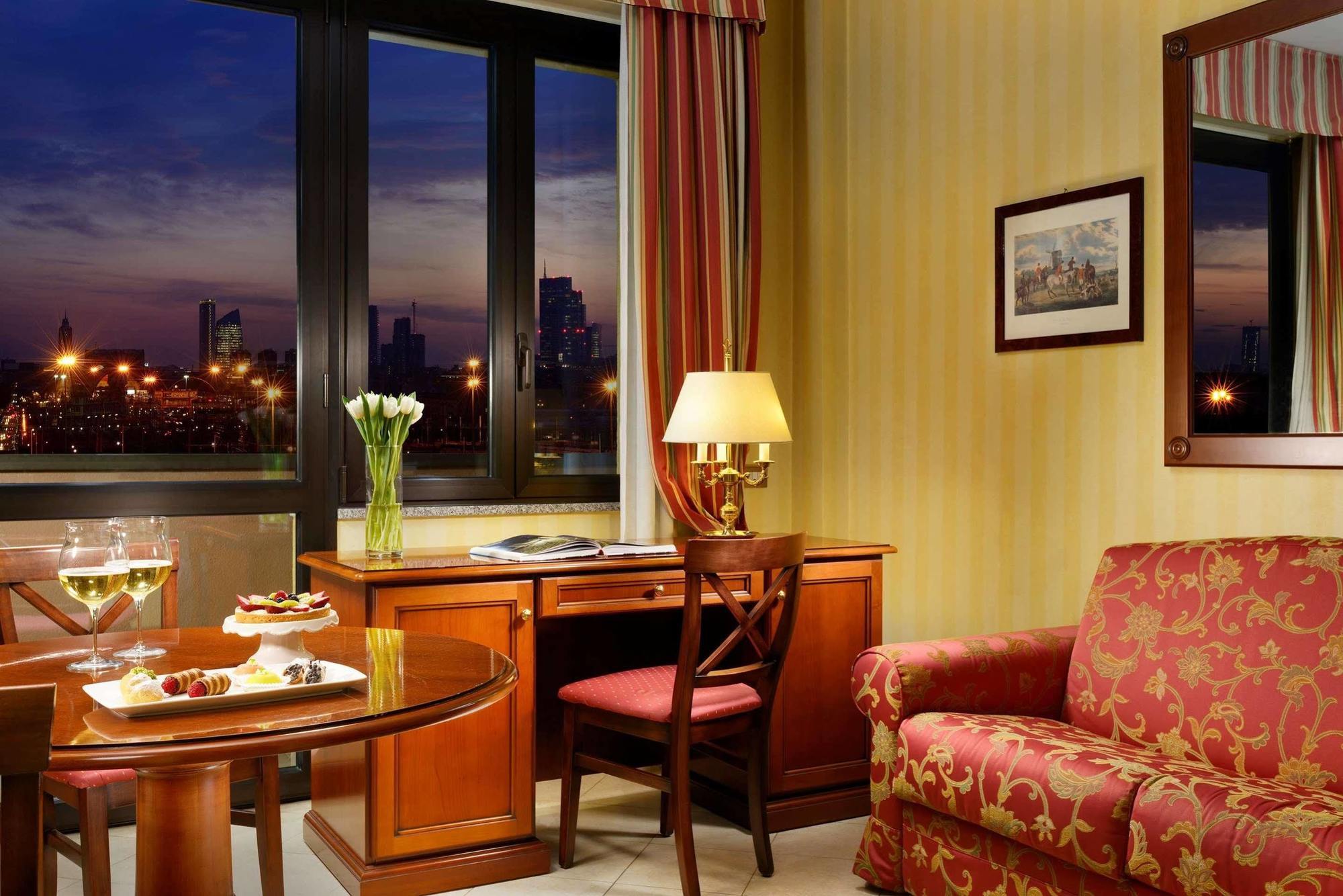 Unaway Hotel & Residence Linea Uno Milano Bagian luar foto