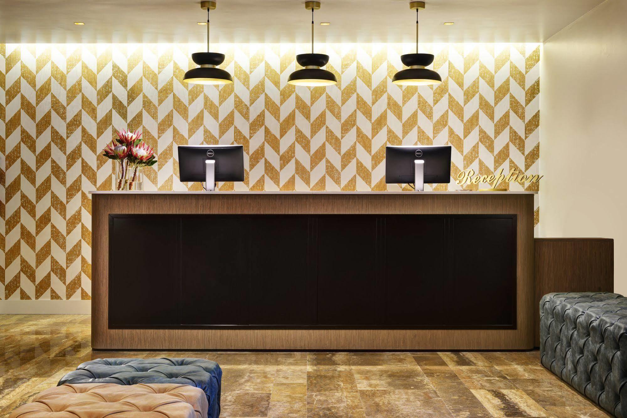 Unaway Hotel & Residence Linea Uno Milano Bagian luar foto