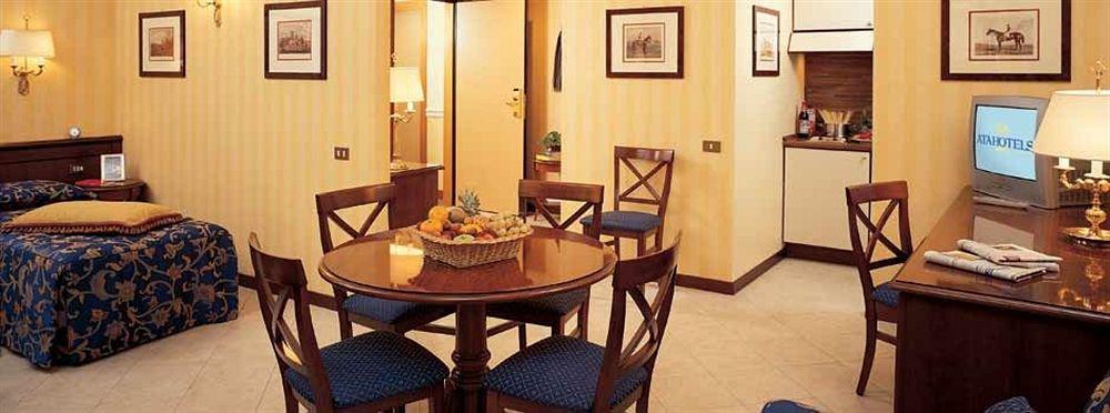 Unaway Hotel & Residence Linea Uno Milano Bagian luar foto